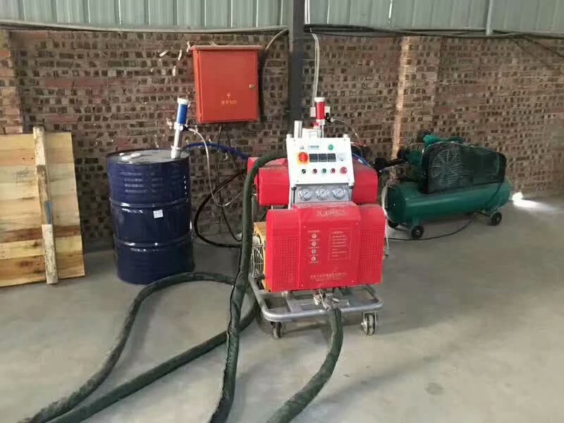 湖南聚脲噴涂機 JNJXH5600 舞臺泡沫雕塑表層面硬化噴涂 壓力24Mpa(圖1) H5600型泡沫雕塑表面硬化聚脲噴涂機