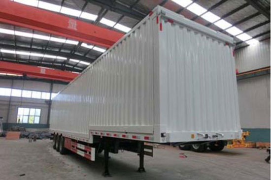 集裝箱半掛車箱體襯里聚脲噴涂耐腐蝕耐磨(圖1) 集裝箱半掛車箱體襯里聚脲噴涂耐腐蝕耐磨