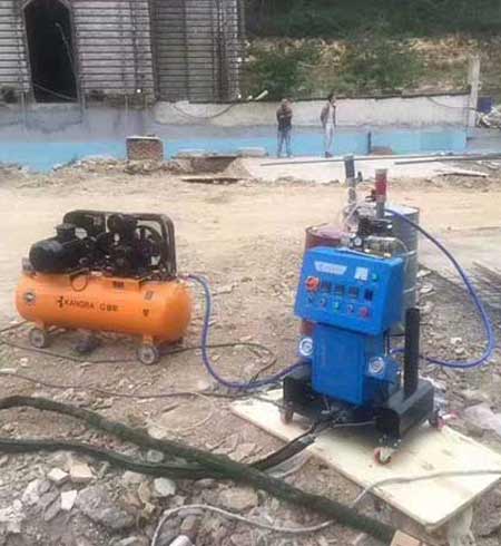 外墻保溫聚氨酯噴涂機(圖1) Q2600外墻保溫聚氨酯噴涂機