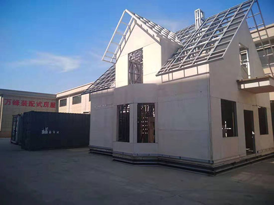 輕鋼房聚氨酯保溫發泡機(圖1) 輕鋼房聚氨酯保溫發泡機